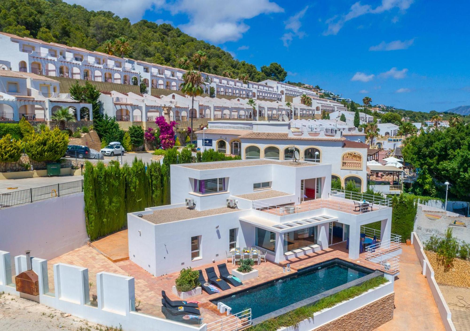 Villa Moderna - Plusholidays Calpe Bagian luar foto